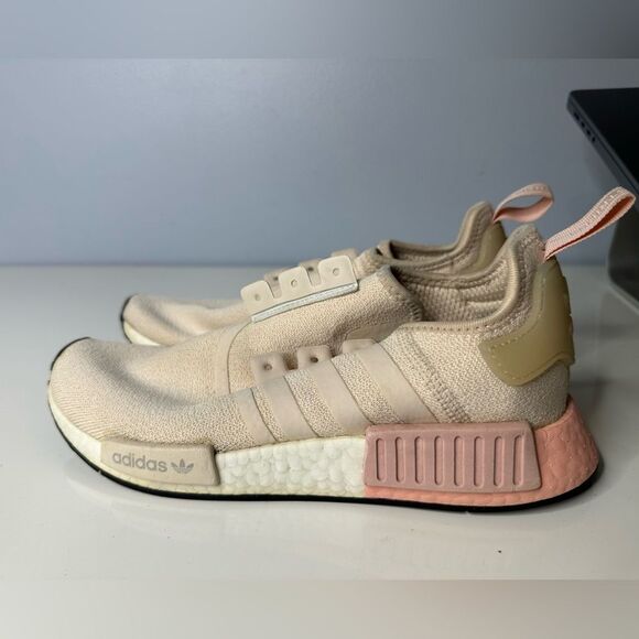 ADIDAS NMD R1 Bliss Tech Soft Pink size 8.5 women’s - Picture 2 of 6